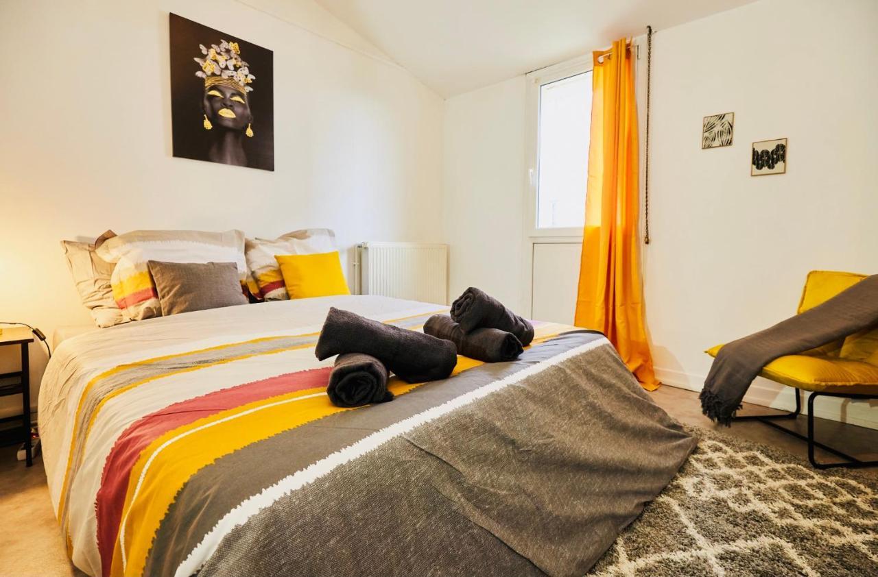Mona Lisa : Superbe Loft Centre Ville - Parking Gratuit - Wifi Ultra Rapide-Appareil Massage-Netflix-Jeu Societe Troyes Eksteriør bilde